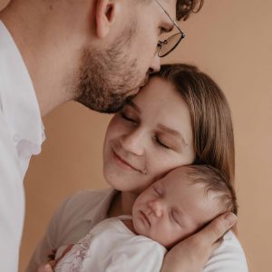 Sesja w studio z noworodkiem Wrocław